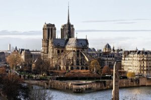 ノートルダム大聖堂 (Notre Dame de Paris)